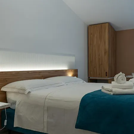 Alba فندق مبيت وإفطار