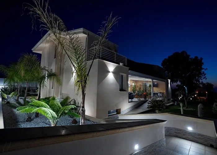 فندق مبيت وإفطار Alba 4*